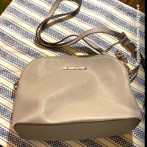 EUC Leather Michael Kors Crossbody Purse